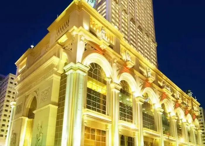 L Arc 4* Macau