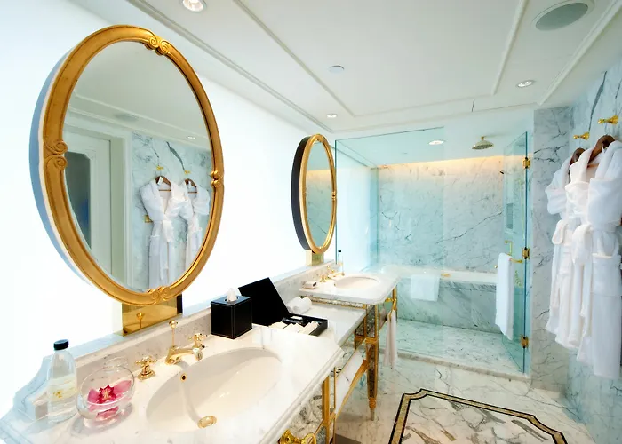 L Arc Hotel 4*